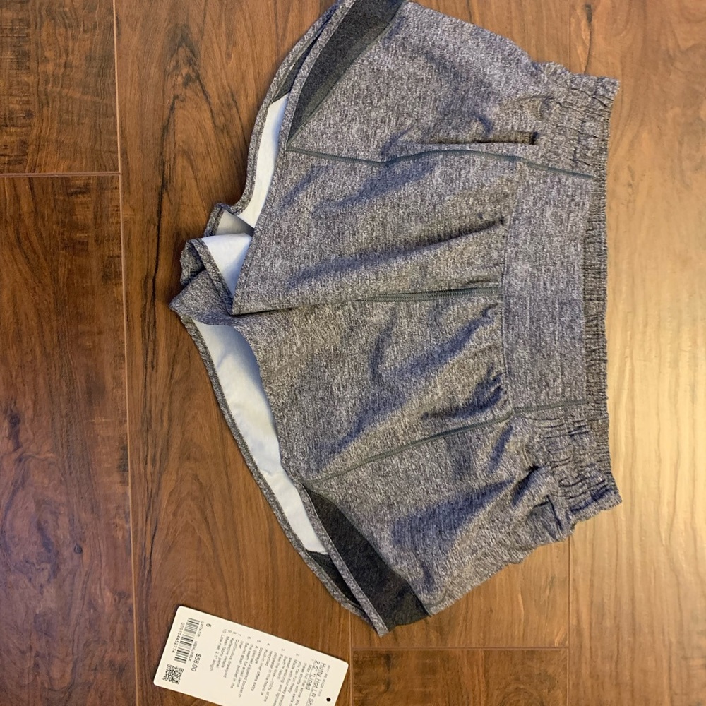 Lululemon size 6 Hotty Hot Shorts